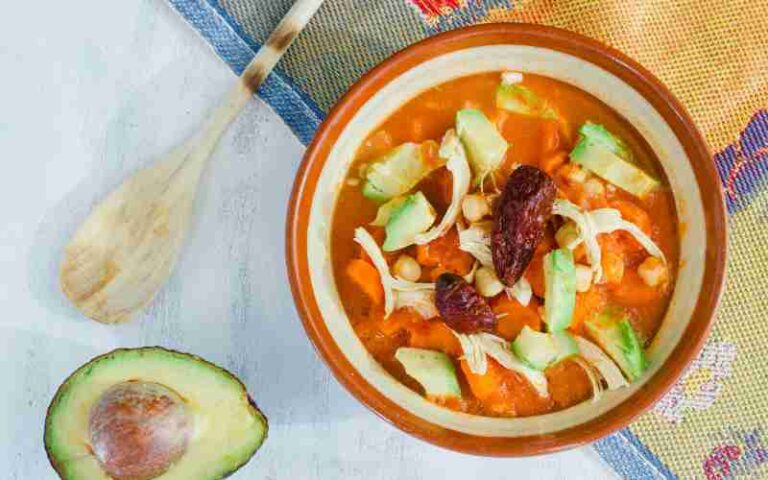 caldo tlalpeño